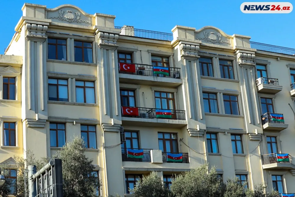 Bakı Zəfər Gününə hazırlaşır - FOTOREPORTAJ