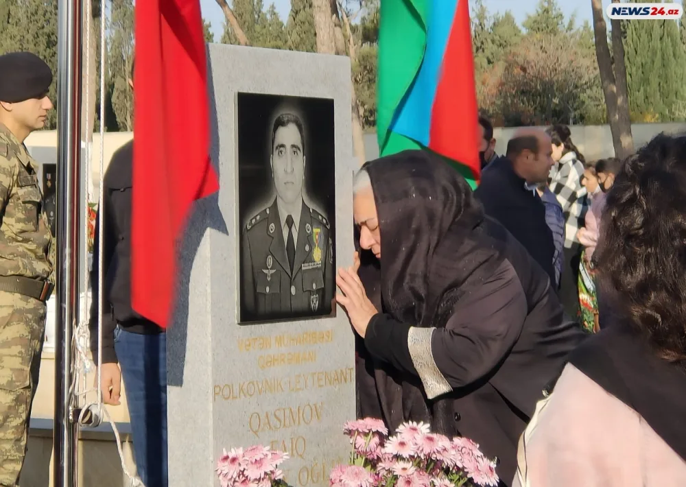 Zəfər uğrunda canından keçən şəhidlərin ruhuna BÖYÜK EHTİRAMLA - Fotolar/ Video