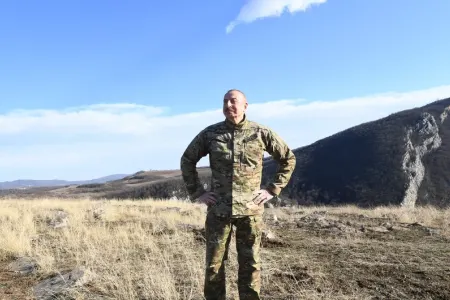 İlham Əliyev: "Başqa böyük dövlətlərdən asılı olsaydıq, - imkan verməzdilər"