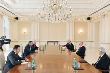 Prezident İlham Əliyev BP qrupunun baş icraçı direktorunu qəbul etdi