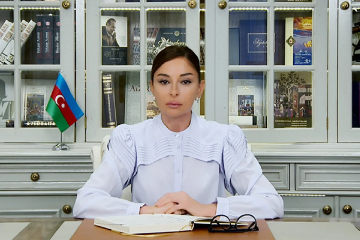 Mehriban Əliyeva Konstitusiya Günü ilə bağlı paylaşım etdi