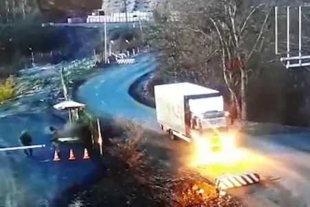 Erməni terrorçu Şuşa yaxınlığında Azərbaycan və Rusiya hərbçilərinə qumbara atdı - VİDEO