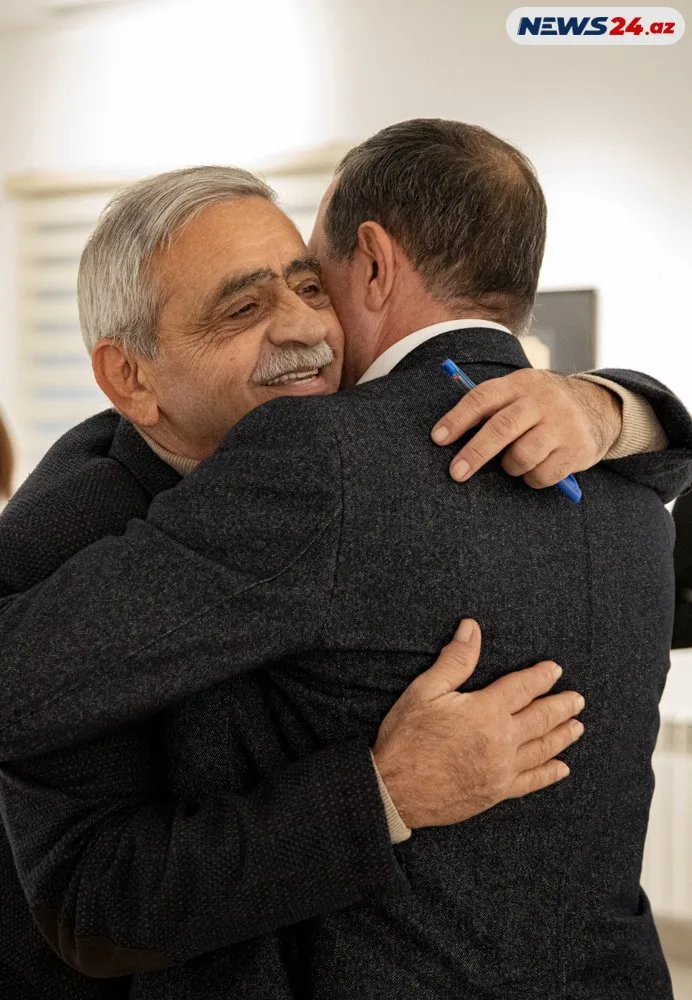 İlqar Əlfioğlunun "Qızılbarmaq Fatma" kitabı təqdim olundu - FOTOLAR