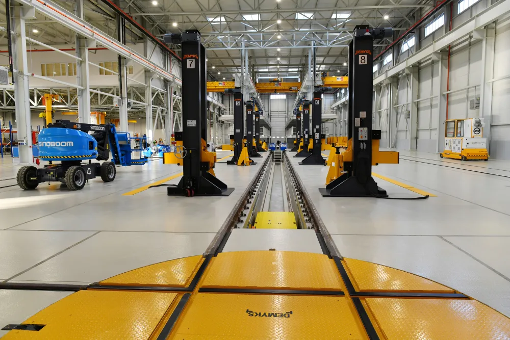 Prezident yeni Biləcəri lokomotiv deposunun açılışında - FOTOLAR