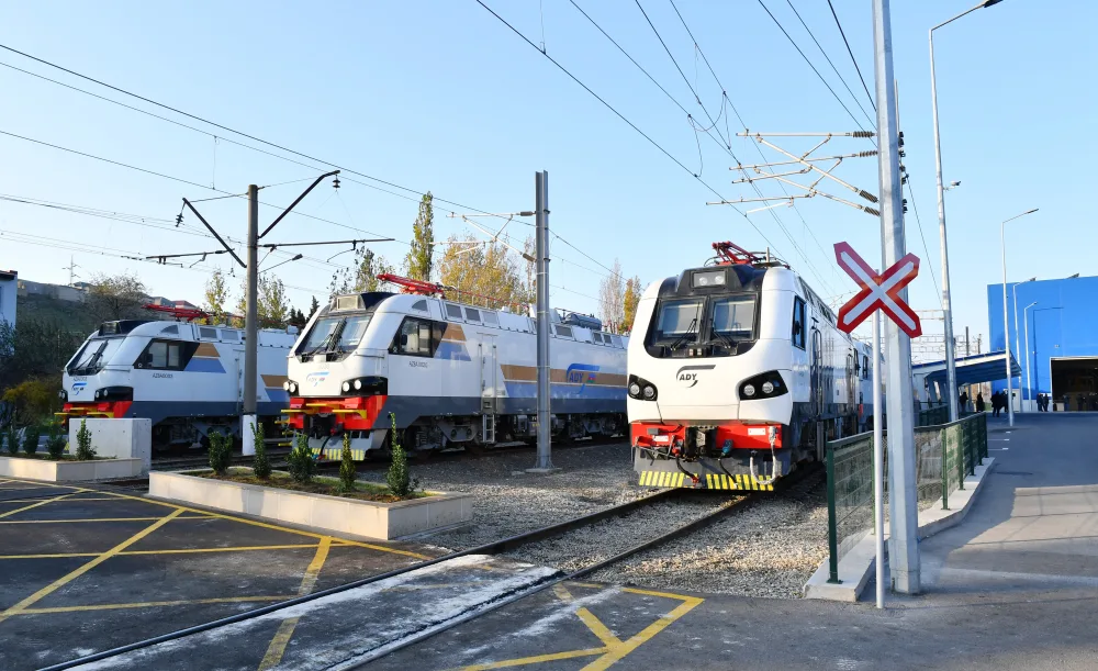Prezident yeni Biləcəri lokomotiv deposunun açılışında - FOTOLAR
