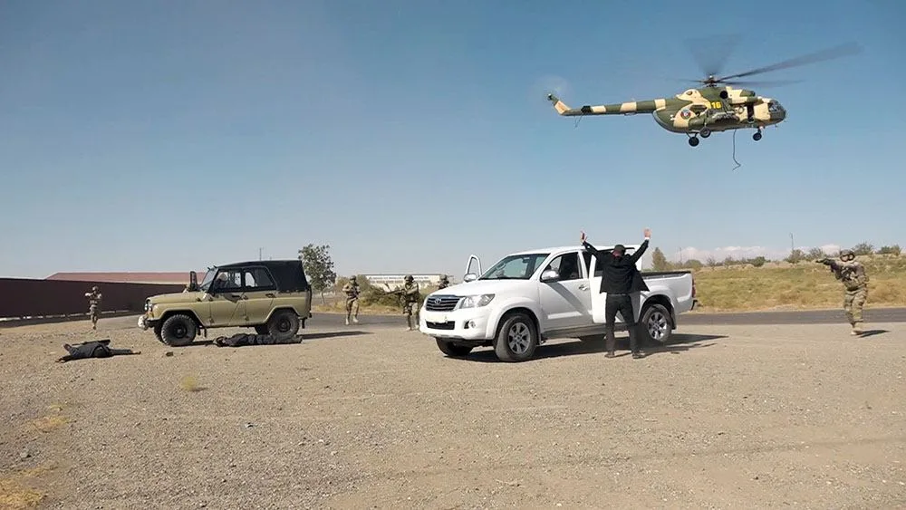 Əlahiddə Ümumqoşun Orduda xüsusi təyinatlılarının - TƏLİMİ KEÇİRİLDİ - FOTO/VİDEO