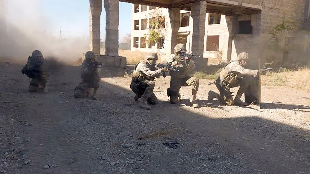 Əlahiddə Ümumqoşun Orduda xüsusi təyinatlılarının - TƏLİMİ KEÇİRİLDİ - FOTO/VİDEO