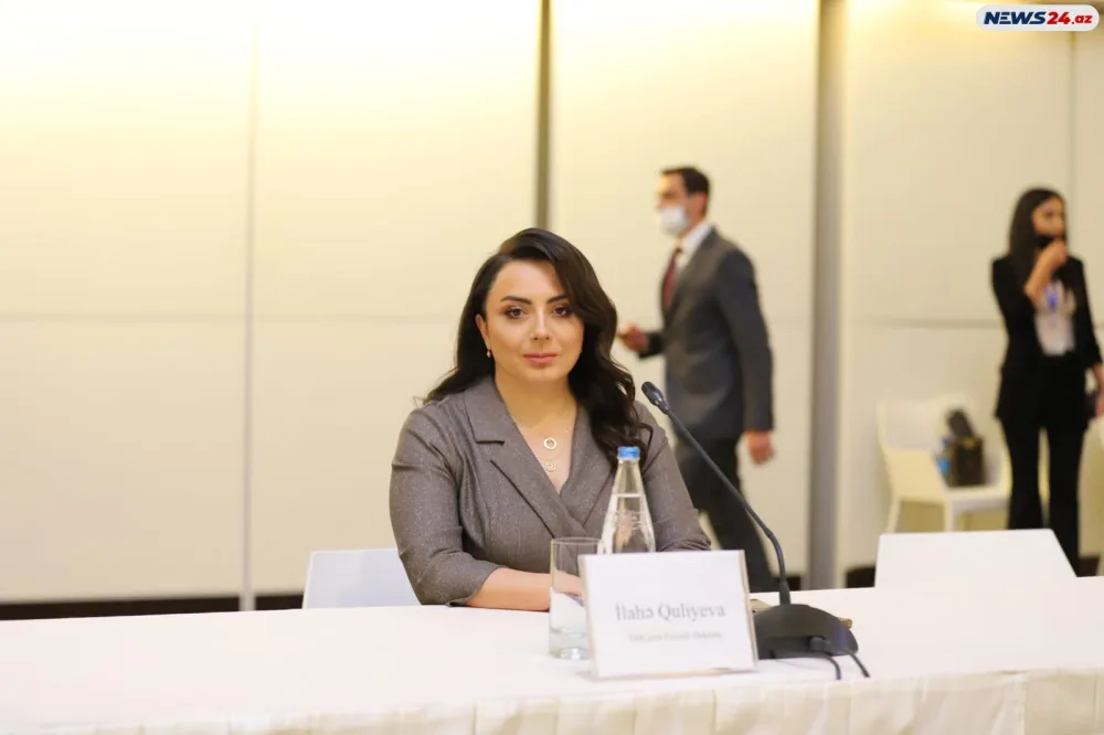 “Qadına şiddətə son" - Dəyirmi Masa - FOTOLAR