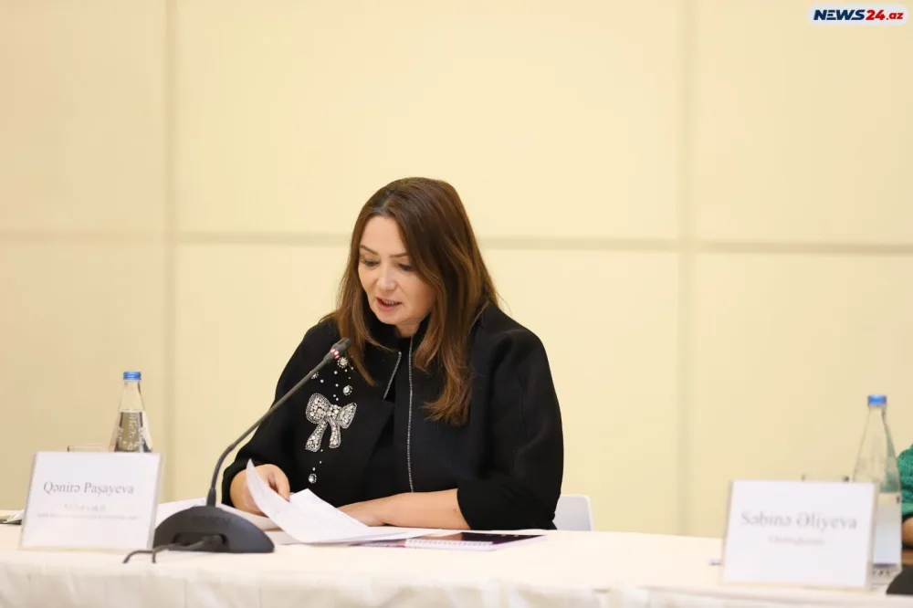 “Qadına şiddətə son" - Dəyirmi Masa - FOTOLAR