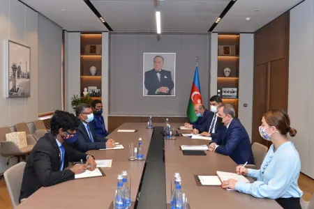 Ceyhun Bayramov Banqladeşin səfiri ilə görüşdü