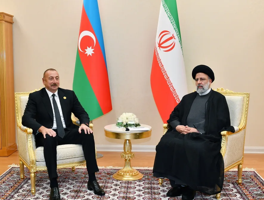 İlham Əliyev İran Prezidenti ilə GÖRÜŞDÜ