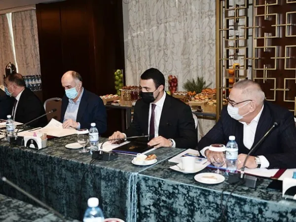 Elmar Məmmədyarov: “10 kiloqram - ARIQLAMIŞAM” - FOTO