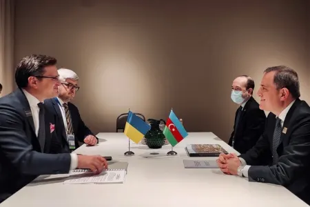 Azərbaycan və Ukrayna XİN başçılarının görüşdü