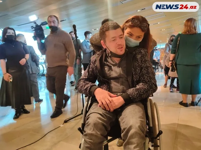 Qənirə Paşayeva: “Əngəl insanların cismində yox, - DÜŞÜNCƏSİNDƏDİR” - FOTO