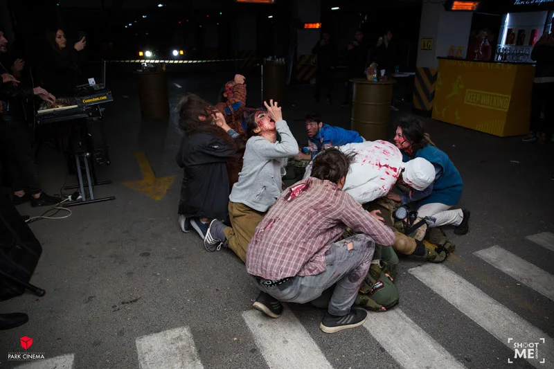 "Park Cinema"da möhtəşəm şou: - zombilər parkinqdə - VİDEO/FOTO