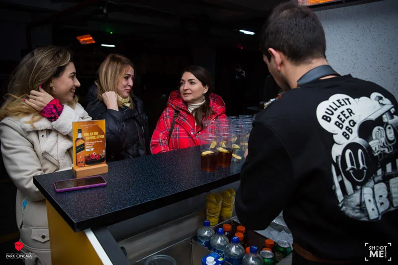 "Park Cinema"da möhtəşəm şou: - zombilər parkinqdə - VİDEO/FOTO