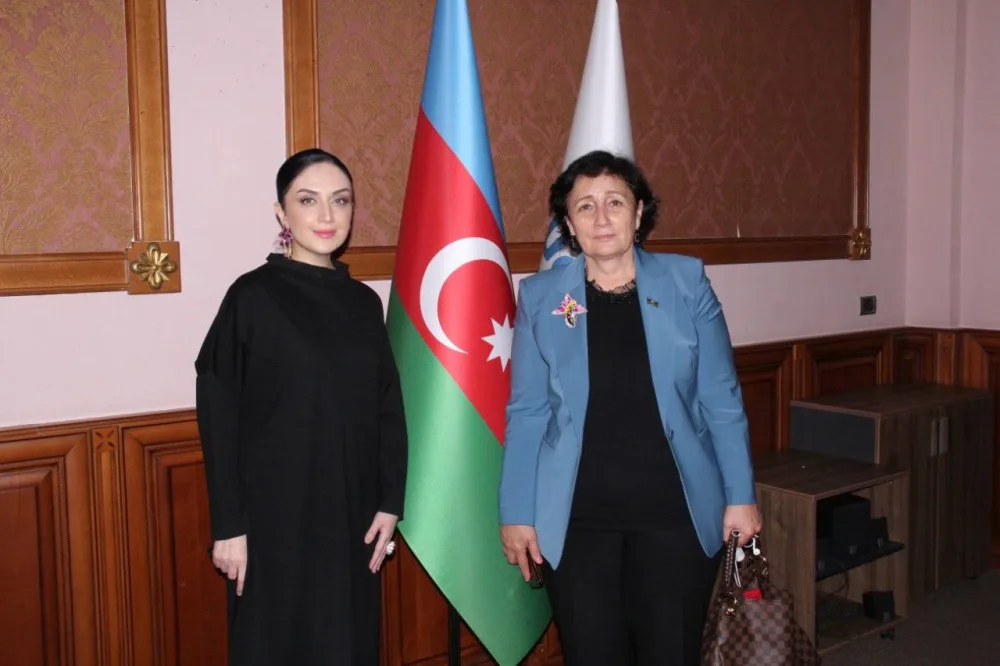 Gülnarə Xəlilova mükafatlandırıldı - FOTOLAR