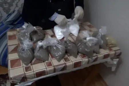 Polis narkotacirlərə qarşı əməliyyat keçirdi, 22 nəfər saxlanıldı - VİDEO/FOTO