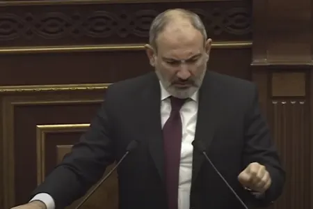 Paşinyanın çətin anları... - Video