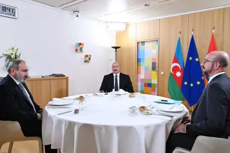 Belçikada Azərbaycan, Ermənistan və Aİ Şurası liderlərinin görüşü olub - FOTO