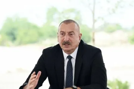 "Heç birimiz başqa planetə köçməyəcəyik"