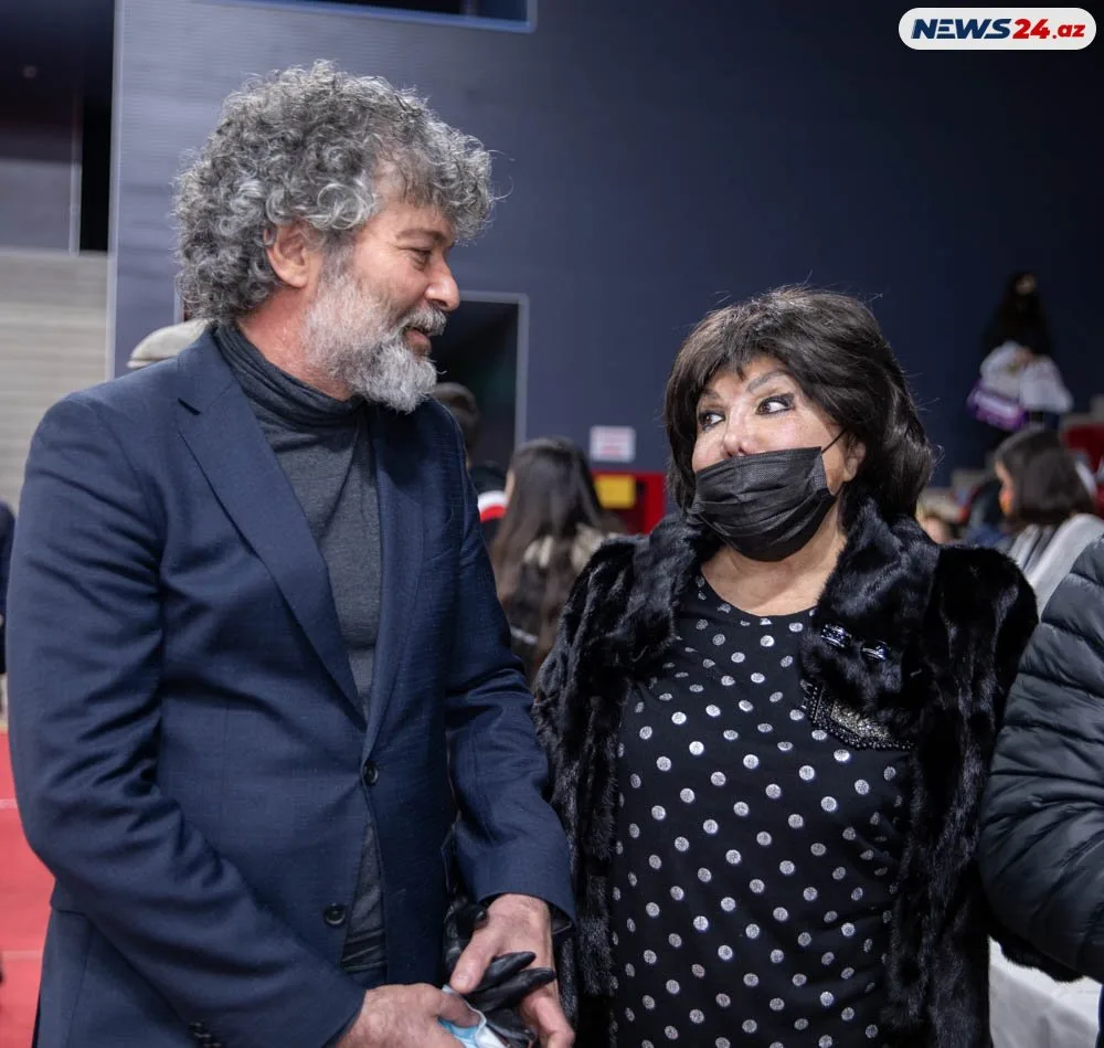 "Kitaba, mütaliəyə sevgi intellektli gələcək deməkdir" - SƏRGİ - FOTO - VİDEO__NEWL____NEWL____NEWL__