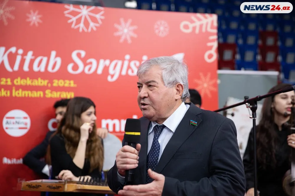 "Kitaba, mütaliəyə sevgi intellektli gələcək deməkdir" - SƏRGİ - FOTO - VİDEO__NEWL____NEWL____NEWL__