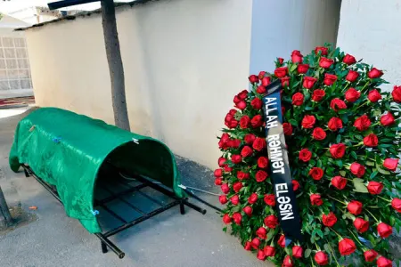 Əməkdar artist qəfil vəfat etdi - FOTO