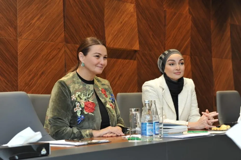 Qənirə Paşayeva kumuk ziyalıları ilə görüşdü - FOTO