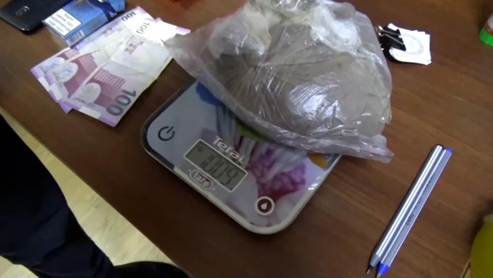 Bakıda daha bir narkokuryer saxlanıldı - VİDEO/FOTO