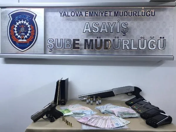 Əxlaqsızlıq yuvasına polis basqını - Məktəb avtobuslarında da... - VİDEO