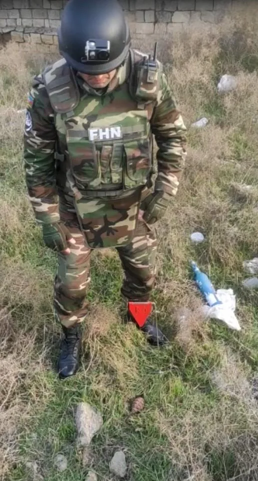 Bakıda dəmir yolu keçidində QUMBARA AŞKARLANDI - FOTO/VİDEO