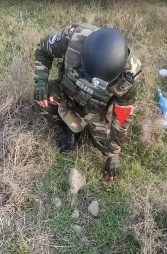 Bakıda dəmir yolu keçidində QUMBARA AŞKARLANDI - FOTO/VİDEO