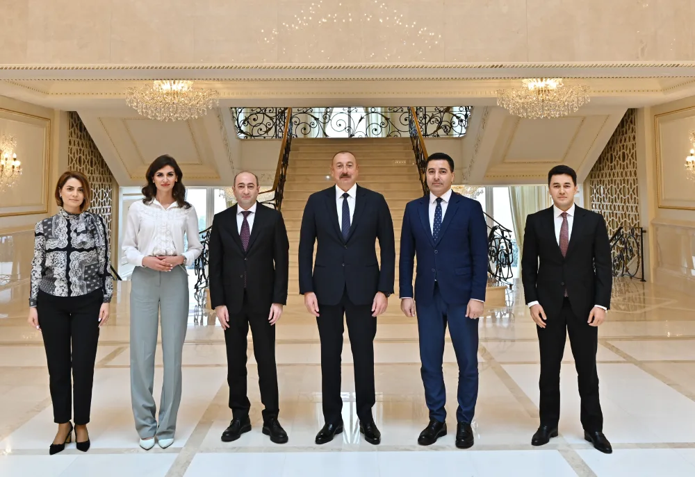 Prezident yerli televiziya kanallarına müsahibə verdi - FOTO