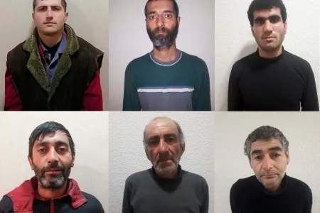 Narkotik satan 11 nəfər saxlanıldı - Foto