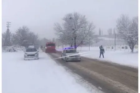 DYP qarlı hava ilə bağlı yollarda son vəziyyəti açıqladı