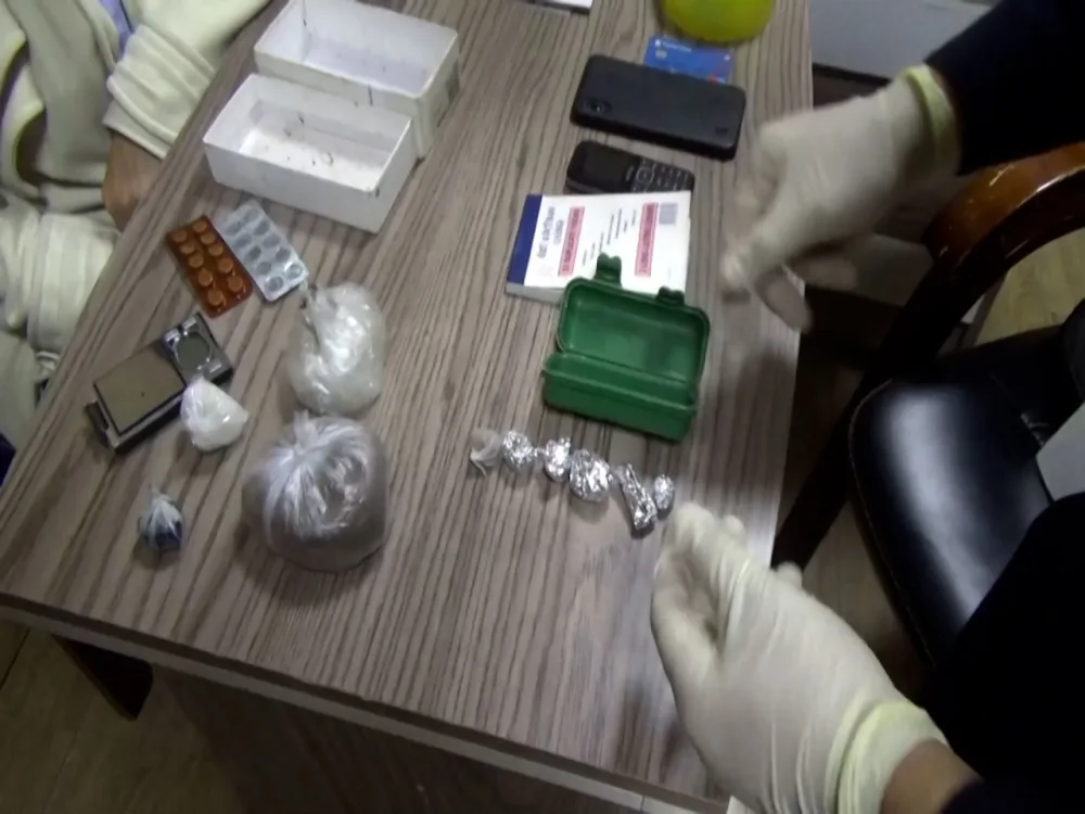 Bakıda narkokuryerlik edən daha 8 nəfər saxlanıldı - VİDEO