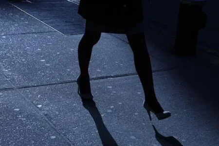 Bakıda gecə saat 4-ün yarısı işə gedən qadına qarşı - İYRƏNC HƏRƏKƏT