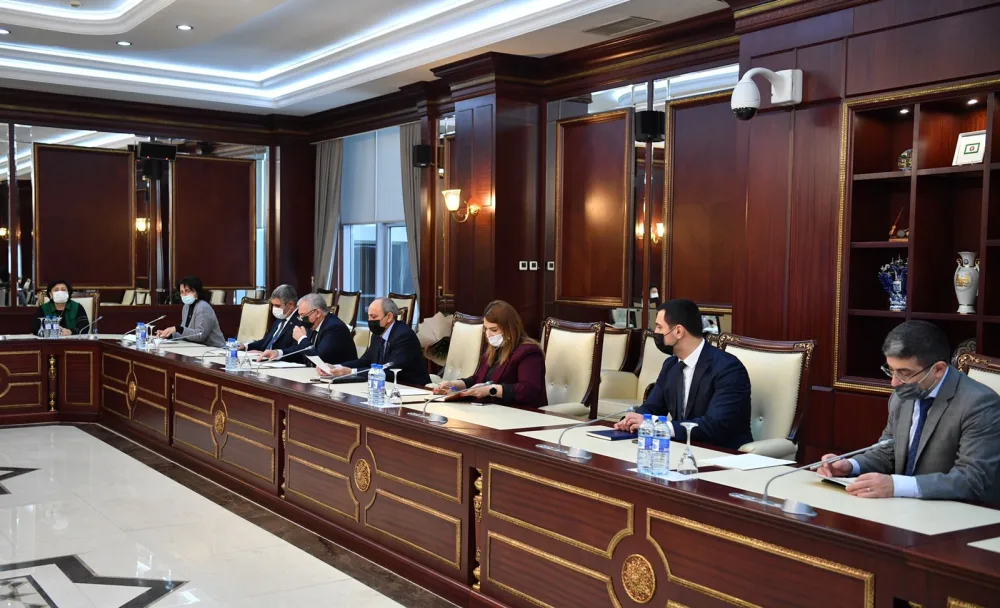 Vəfat edən şəxsin pensiya kapitalının taleyi parlamentdə müzakirə edilib