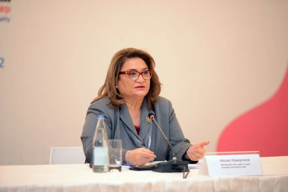 "Regional İnkişaf” İctimai Birliyi dəyirmi masa keçirdi - Fotolar