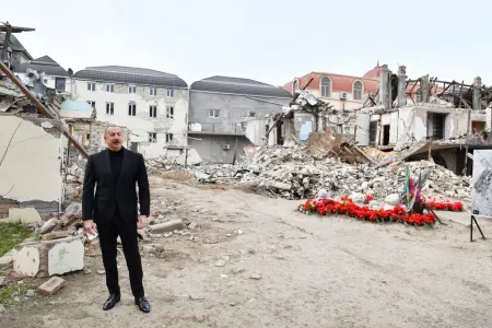 Prezident: "Faşizmin baş qaldırmasına yol vermək olmaz"