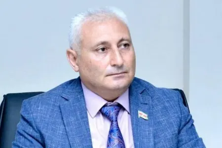 Deputat Azərbaycanda gənclərin ictimai-siyasi sferada rolundan danışdı