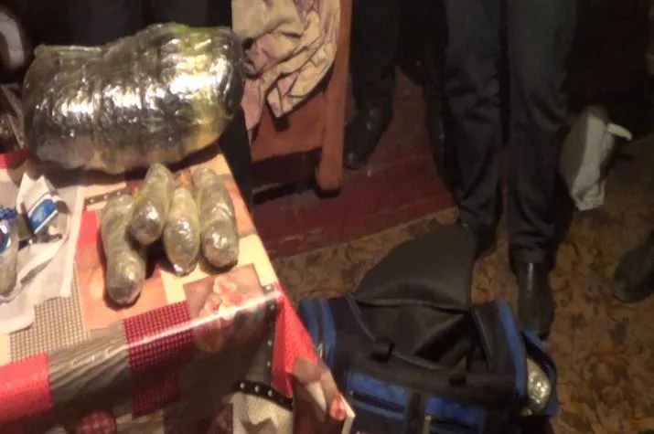 Masallıda keçmiş məhkumun evində 15 kq narkotik AŞKARLANDI