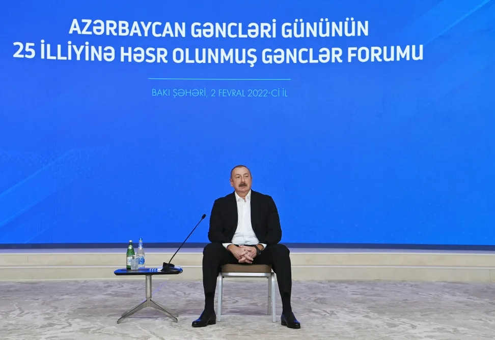 İlham Əliyev Gənclər Forumunda iştirak edib - Yeniləndi