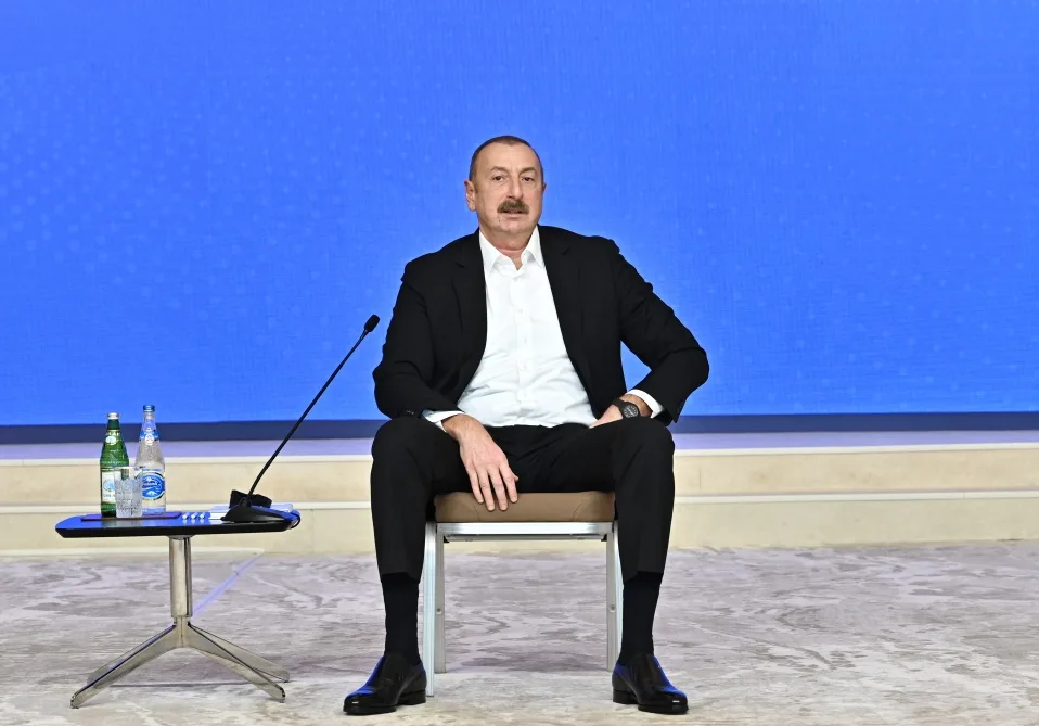 İlham Əliyev Gənclər Forumunda iştirak edib - Yeniləndi
