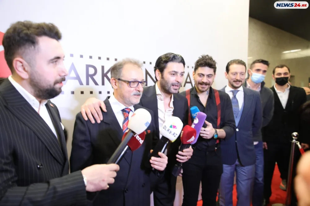 Türkiyənin məşhur aktyorları Bakıda - FOTOLAR