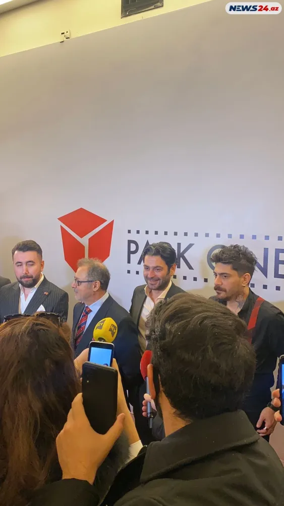 Türkiyənin məşhur aktyorları Bakıda - FOTOLAR