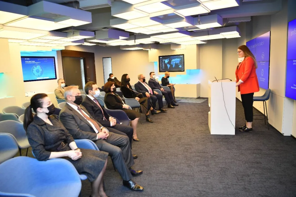 Sahibə Qafarova Estoniya Brifinq Mərkəzində oldu - FOTO