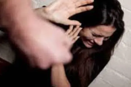 Bakının mərkəzində ŞOK HADİSƏ - Qısqanc kişi qayınanasının evinə basqın etdi