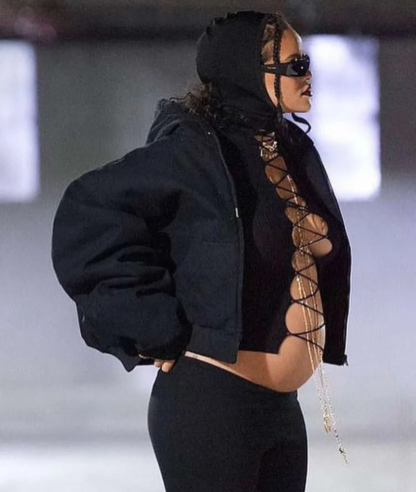Rihanna tərzi ilə diqqət çəkdi - FOTO